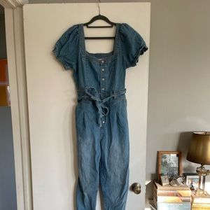 Short sleeve denim jumpsuit by anthropology. Square neck, puff sleeves